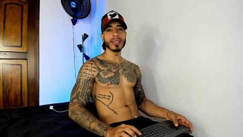 Santiago online show from 01/28/25, 06:28