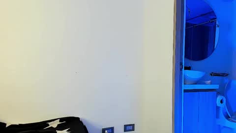 Santiago online show from 02/11/25, 03:18