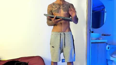 Santiago online show from 02/11/25, 06:19