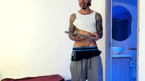 Santiago online show from 02/15/25, 08:11