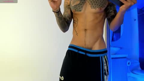 Santiago online show from 02/25/25, 05:30