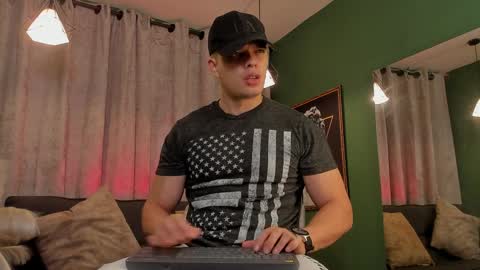 Snapshot of jakee_tyler chatting on 04/10/26, 06:34 Jake Tyler online show from 04/10/26, 06:34