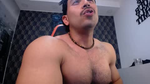 Snapshot of jakeskye chatting on 02/28/25, 04:54 JakeSkye online show from 02/28/25, 04:54