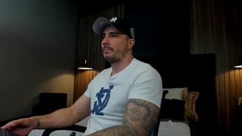 jakestone_1 online show from 12/04/25, 01:48