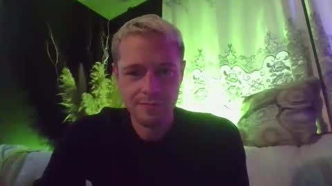 jakjakrabbit online show from 10/23/25, 09:57