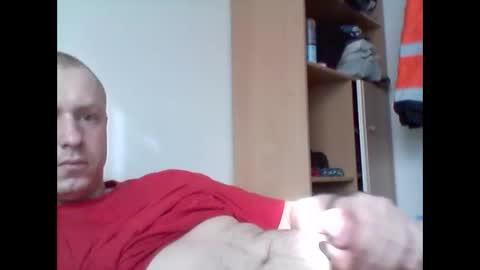 Snapshot of jakubisko2109 chatting on 02/20/26, 12:05 jakubisko2109 online show from 02/20/26, 12:05