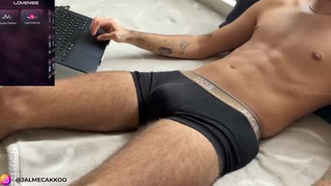 jalmecakkoo online show from 09/12/25, 11:32