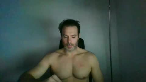 Snapshot of jam3s5959 chatting on 01/25/25, 10:28 jam3s5959 online show from 01/25/25, 10:28
