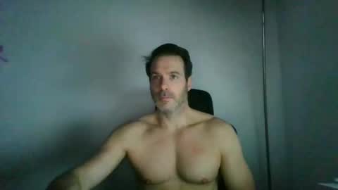 Snapshot of jam3s5959 chatting on 02/09/25, 09:28 jam3s5959 online show from 02/09/25, 09:28