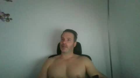 Snapshot of jam3s5959 chatting on 04/25/26, 03:20 jam3s5959 online show from 04/25/26, 03:20