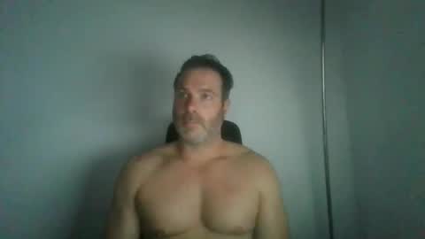 Snapshot of jam3s5959 chatting on 05/03/26, 12:22 jam3s5959 online show from 05/03/26, 12:22