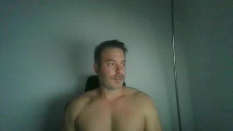Snapshot of jam3s5959 chatting on 05/07/26, 10:09 jam3s5959 online show from 05/07/26, 10:09