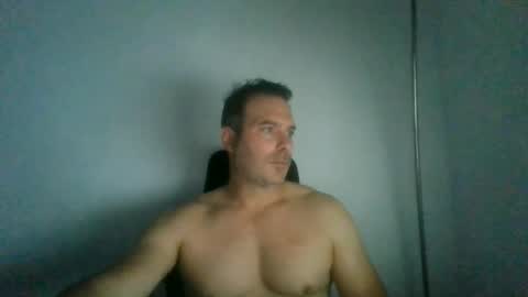 Snapshot of jam3s5959 chatting on 07/08/26, 08:19 jam3s5959 online show from 07/08/26, 08:19