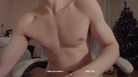 Snapshot of jame_flow chatting on 12/11/24, 12:02 Hey there Im Jame online show from 12/11/24, 12:02