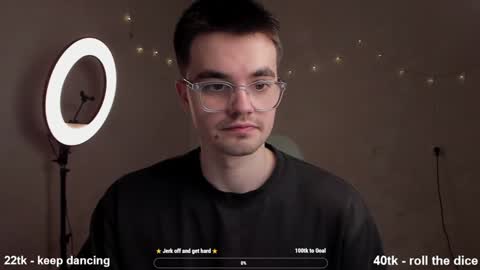 Snapshot of jame_flow chatting on 02/26/25, 12:49 Hey there Im Jame online show from 02/26/25, 12:49