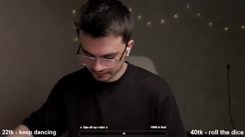 Snapshot of jame_flow chatting on 03/03/25, 10:20 Hey there Im Jame online show from 03/03/25, 10:20