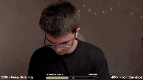 Snapshot of jame_flow chatting on 03/04/25, 02:49 Hey there Im Jame online show from 03/04/25, 02:49