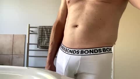 Snapshot of james3080 chatting on 11/03/25, 03:30 James online show from 11/03/25, 03:30