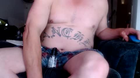 Snapshot of james30cup chatting on 12/11/24, 07:20 what you in too online show from 12/11/24, 07:20