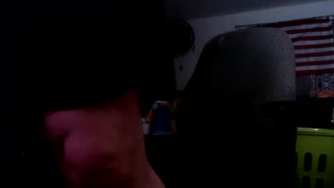 Snapshot of james30cup chatting on 01/12/25, 08:46 what you in too online show from 01/12/25, 08:46