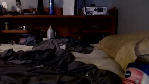 Snapshot of james30cup chatting on 10/02/25, 10:00 what you in too online show from 10/02/25, 10:00