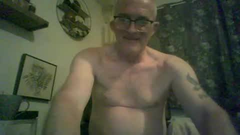 Snapshot of james51592064 chatting on 01/11/25, 11:13 James online show from 01/11/25, 11:13