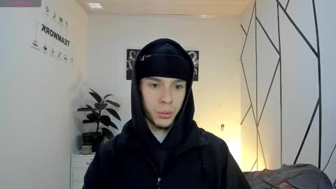 james_adamss_ online show from 12/03/25, 12:25