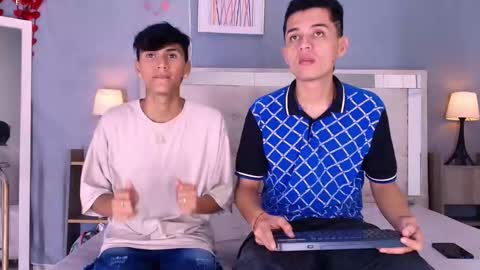 James y Kenet online show from 02/20/26, 07:14