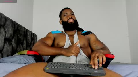 Snapshot of james_bbcmuscle chatting on 06/05/26, 01:23 James BBC online show from 06/05/26, 01:23