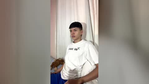 Snapshot of james_chez chatting on 03/25/26, 02:34 james_chez online show from 03/25/26, 02:34