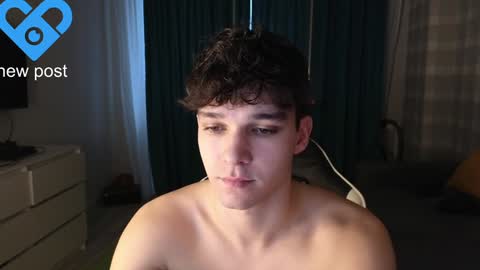 Snapshot of james_friends chatting on 12/03/24, 01:10 James online show from 12/03/24, 01:10