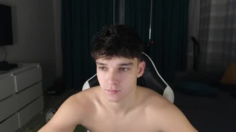 Snapshot of james_friends chatting on 12/06/24, 09:13 James online show from 12/06/24, 09:13