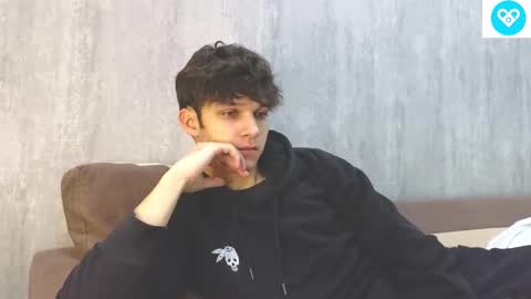 Snapshot of james_friends chatting on 03/10/25, 08:56 James online show from 03/10/25, 08:56