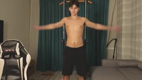 Snapshot of james_friends chatting on 10/06/25, 09:56 James online show from 10/06/25, 09:56