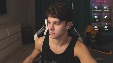 Snapshot of james_friends chatting on 11/13/25, 10:19 James online show from 11/13/25, 10:19