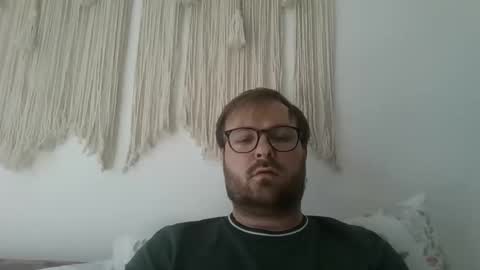 Snapshot of james_heron chatting on 04/22/26, 02:07 James Heron online show from 04/22/26, 02:07