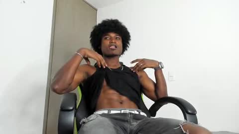 james_makony_1 online show from 12/17/24, 11:39