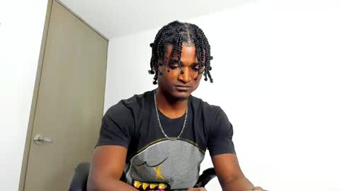 james_makony_1 online show from 01/02/25, 11:09