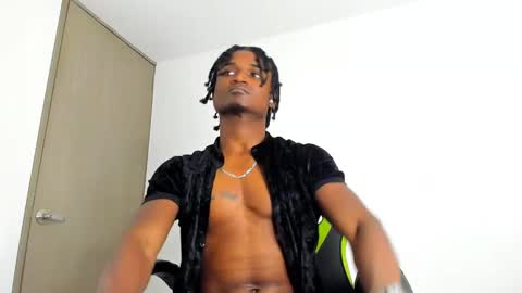 james_makony_1 online show from 01/02/25, 02:13