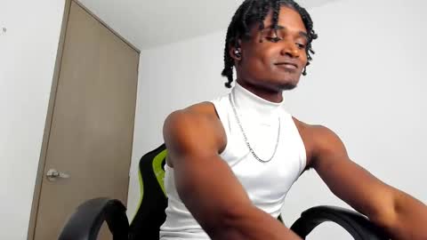 james_makony_1 online show from 01/04/25, 05:58