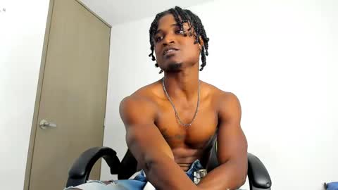 james_makony_1 online show from 01/06/25, 12:16