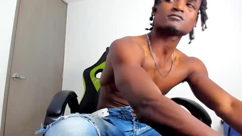 james_makony_1 online show from 01/06/25, 03:20