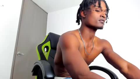 james_makony_1 online show from 01/06/25, 06:25