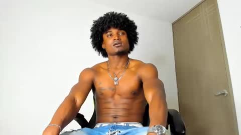 james_makony_1 online show from 01/30/25, 12:16