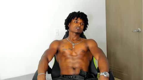 james_makony_1 online show from 02/10/25, 05:03