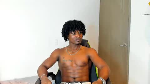 james_makony_1 online show from 02/13/25, 06:09