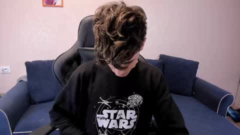 Snapshot of james_mil chatting on 10/09/25, 07:01 James online show from 10/09/25, 07:01