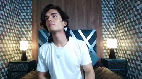 james_morrisonm online show from 12/20/25, 08:38