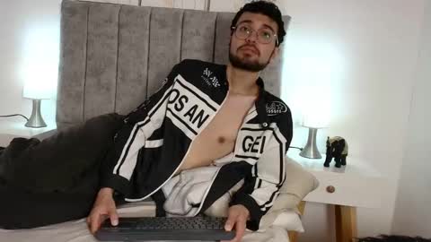 James Potter  online show from 02/04/26, 07:09