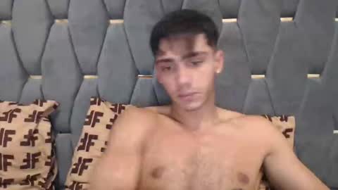 Snapshot of james_qss8 chatting on 09/10/25, 10:37 James online show from 09/10/25, 10:37